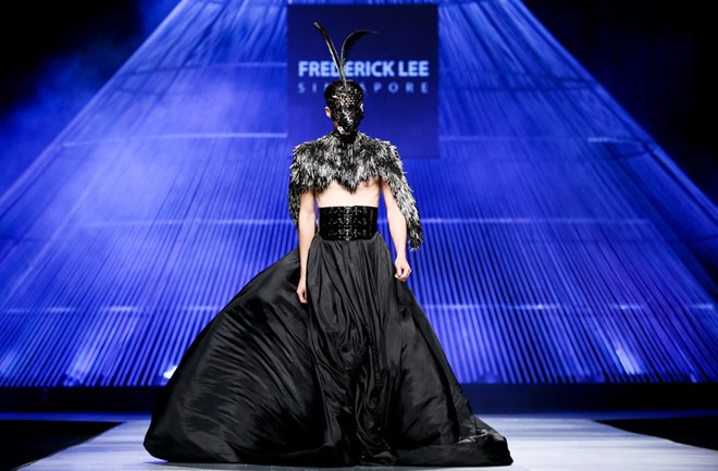 Nhà thiết kế hàng đầu châu Á mang bộ sưu tập ấn tượng đến Việt Nam ảnh 1