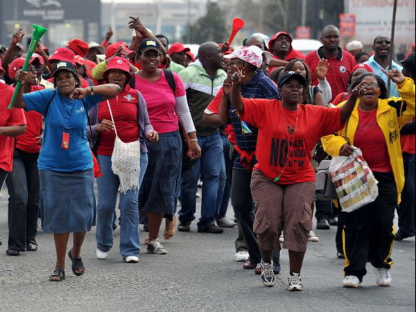 Kết thúc cuộc đình công dai dẳng ở ngành khai khoáng Nam Phi ảnh 1