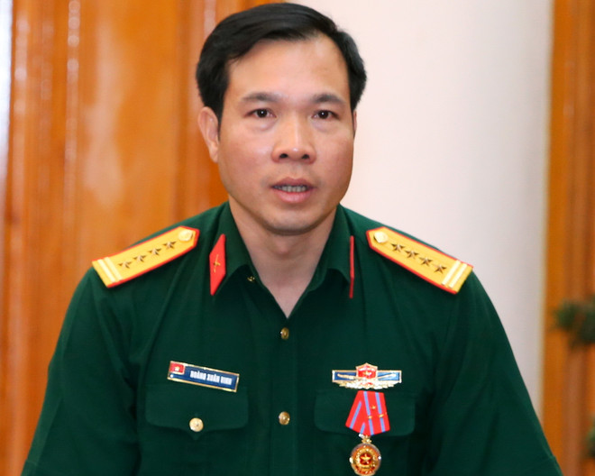 Quê hương Quảng Trị tự hào đón xạ thủ Hoàng Xuân Vinh ảnh 1