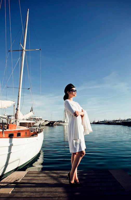 “Tiểu thư” Lý Nhã Kỳ đầy quyến rũ trên du thuyền lộng lẫy ảnh 5