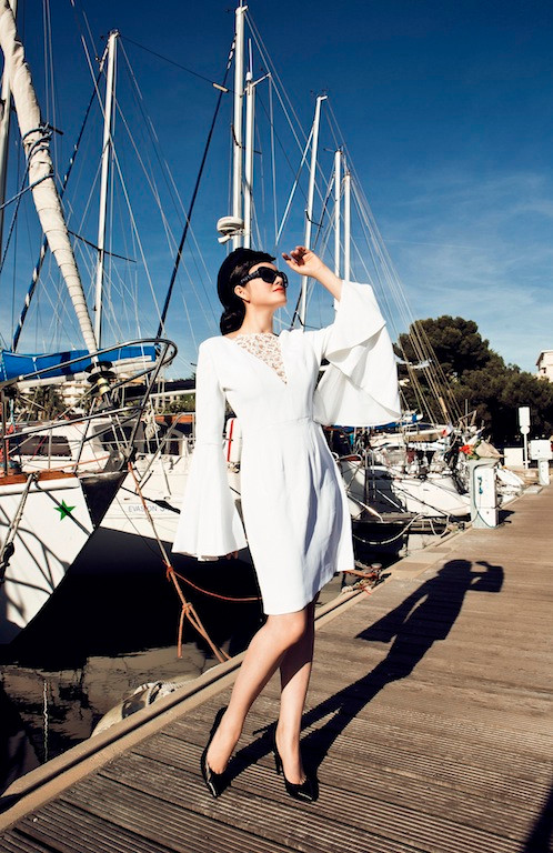 “Tiểu thư” Lý Nhã Kỳ đầy quyến rũ trên du thuyền lộng lẫy ảnh 2