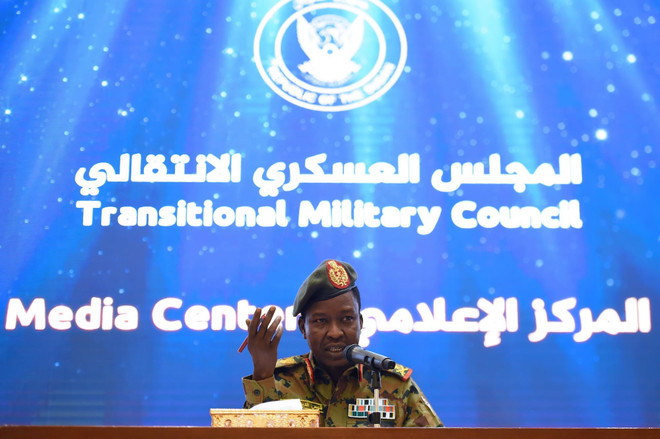 Hội đồng quân sự Sudan nhất trí đề xuất của các lực lượng đối lập ảnh 1