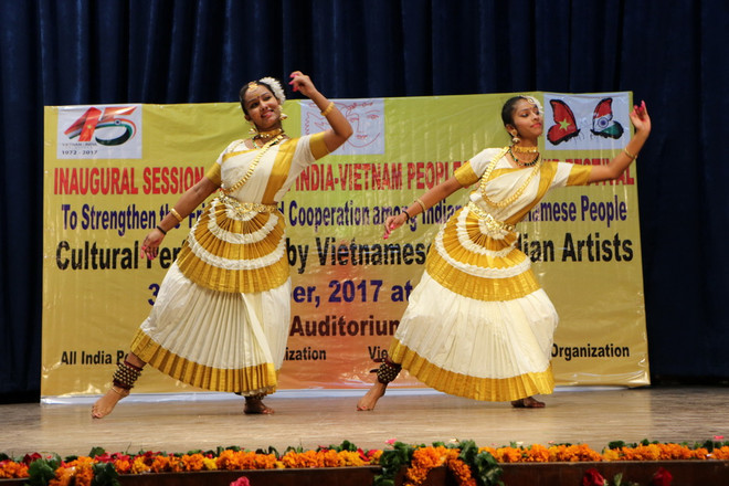 Khai mạc Liên hoan hữu nghị nhân dân Việt Nam-Ấn Độ lần thứ 9 ảnh 1