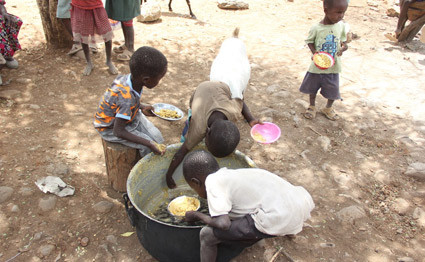 Hạn hán kéo dài khiến nạn đói lan rộng ở khu vực Nam châu Phi ảnh 1