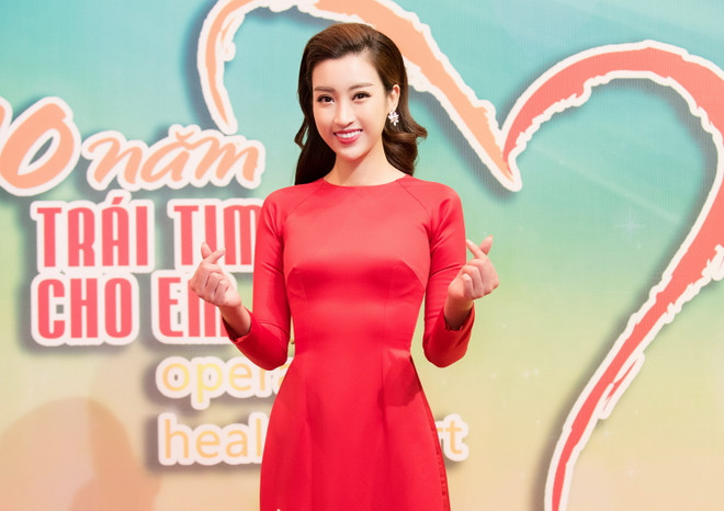 Hoa hậu Đỗ Mỹ Linh cùng các em nhỏ bệnh tim viết tiếp những giấc mơ… ảnh 2