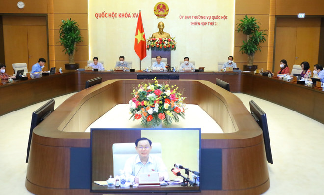 Chủ tịch Quốc hội Vương Đình Huệ phát biểu. (Ảnh: Nguyễn Điệp/TTXVN) Hỗ trợ 118.000 tỷ đồng cho doanh nghiệp, người dân bị tác động vì dịch ảnh 1