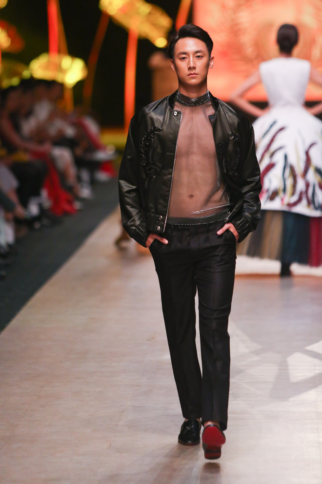 Giới mộ điệu thời trang ngất ngây với bộ sưu tập "Lúa" của Công Trí ảnh 4