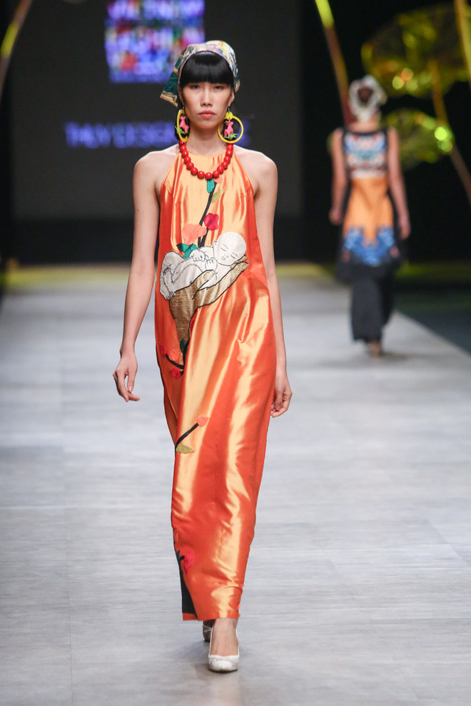 Nhà thiết kế Thủy Nguyễn gây bão với bộ sưu tập cho bà bầu độc đáo ảnh 26