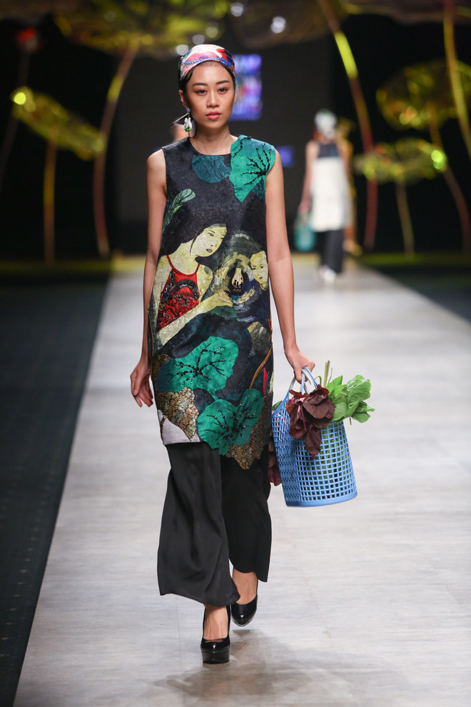 Nhà thiết kế Thủy Nguyễn gây bão với bộ sưu tập cho bà bầu độc đáo ảnh 15