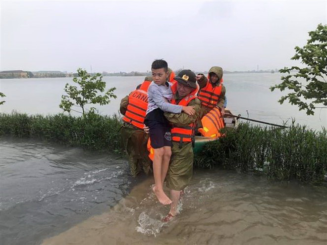 102 người chết, 26 người mất tích vì mưa lũ, sạt lở đất ở miền Trung ảnh 1