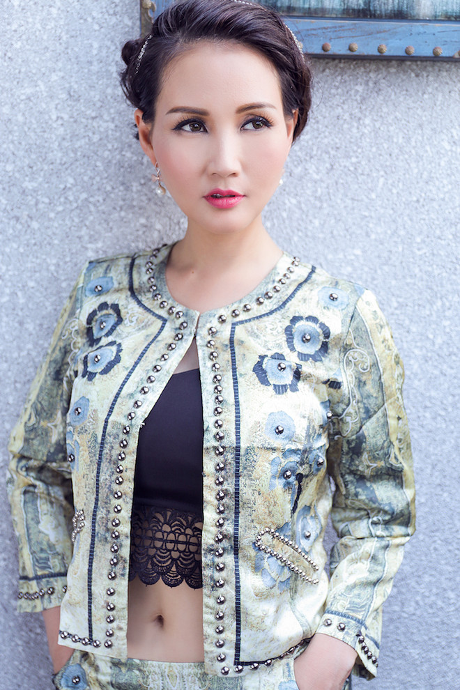 Hoa hậu quý bà Sương Đặng sexy với thiết kế dạ hội cut-out táo bạo ảnh 5