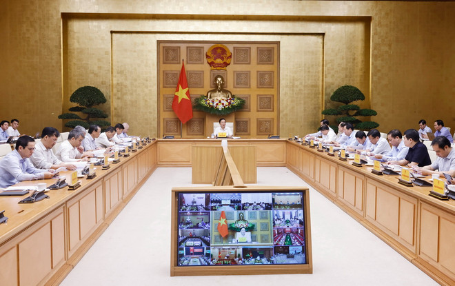 Phó Thủ tướng Trần Hồng Hà chủ trì cuộc họp. (Ảnh: Văn Điệp/TTXVN) ttxvn_pho thu tuong tran hong ha 2.jpg
