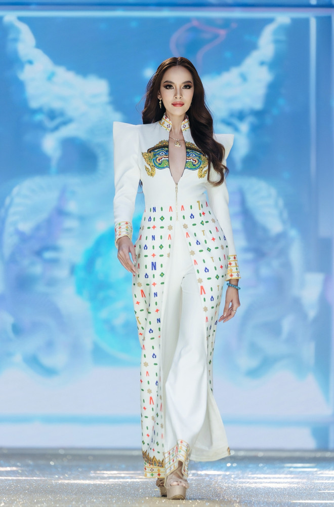 LÊ HOÀNG PHƯƠNG TẠI THÁI LAN(3).JPG