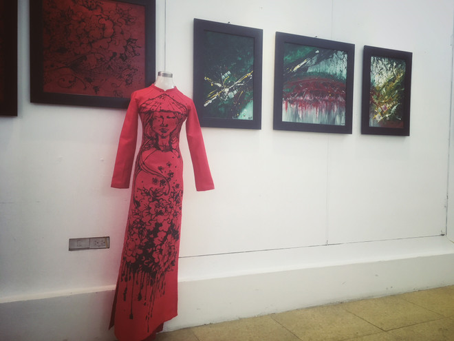 Cao Minh Tiến: Một ‘Tâm hồn’ riêng trong hội họa và thời trang ảnh 3