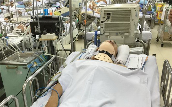 Tai nạn thảm khốc ở Long An: Khởi tố vụ án, tạm giữ lái xe đầu kéo ảnh 2