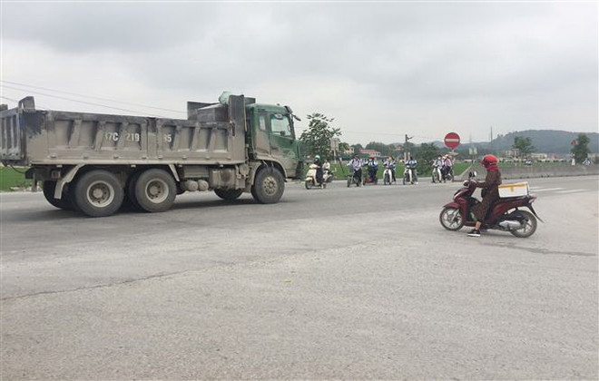 Phân luồng, hạn chế xe container vào giờ cao điểm trên tuyến đường 181 ảnh 1