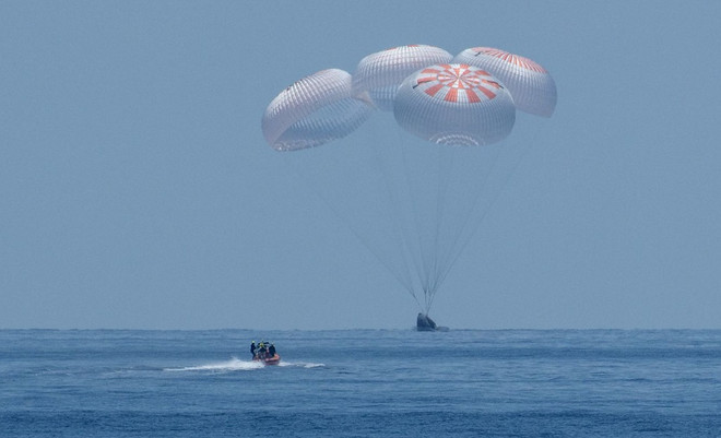 ​NASA cấp giấy chứng nhận an toàn cho tàu vũ trụ của SpaceX ảnh 1