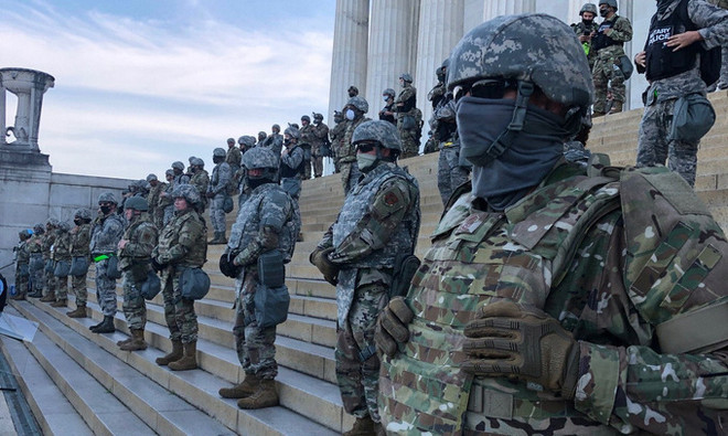 Mỹ triển khai hơn 4.700 binh sỹ bảo vệ hoạt động bầu cử ảnh 1