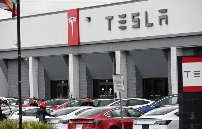 Tesla chính thức "góp mặt" trong chỉ số S&P 500, cổ phiếu tăng hơn 11% ảnh 1