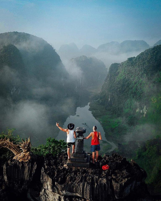 Du khách ngày càng ưa chuộng những chuyến trải nghiệm thắng cảnh và văn hóa bản địa. (Ảnh: CTV) Những xu hướng du lịch mới của thế giới và Việt Nam ảnh 2