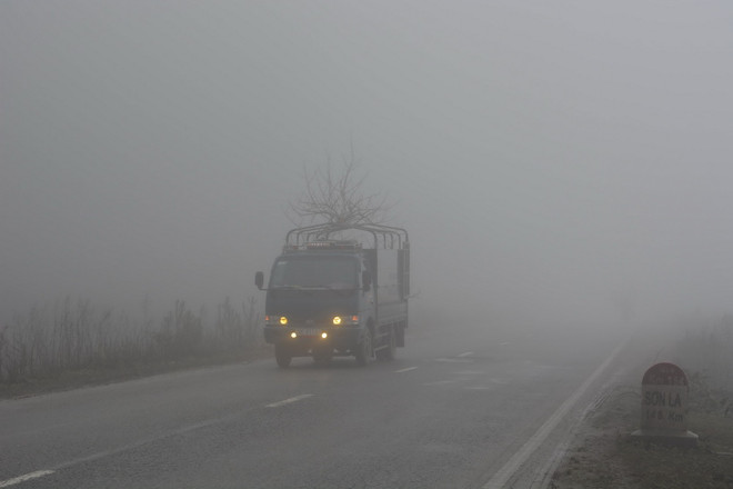 Bắc Bộ có sương mù, Nam Bộ bắt đầu bước vào mùa khô nóng ảnh 1