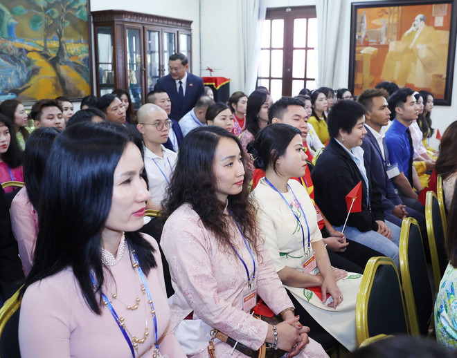 ttxvn_tong bi thu_nguoi viet o Malaysia 2.jpg