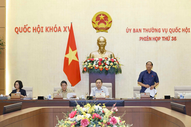 Phó Chủ tịch Quốc hội Trần Quang Phương phát biểu ý kiến. (Ảnh: Doãn Tấn/TTXVN) ttxvn_thuong vu quoc hoi 14.jpg