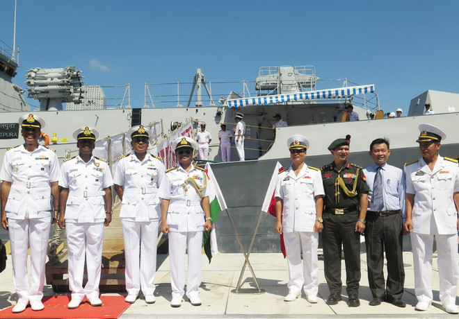 Hai tàu Hải quân Ấn Độ cùng 660 sỹ quan, thủy thủ cập cảng Cam Ranh ảnh 3