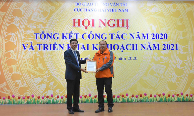 Tổ chức Hàng hải Thế giới khen thuyền trưởng tàu cứu nạn Việt Nam ảnh 2