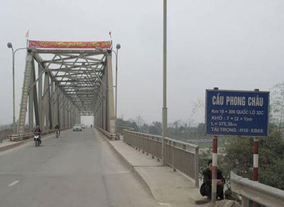 Cấm các phương tiện có trọng tải trên 18 tấn qua cầu Phong Châu ảnh 1
