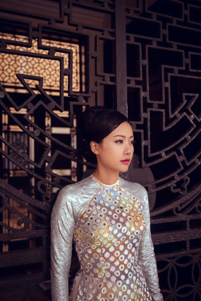 Ngắm Hồng Ánh trong câu chuyện về cô gái Sài Gòn áo dài mơ mộng ảnh 11