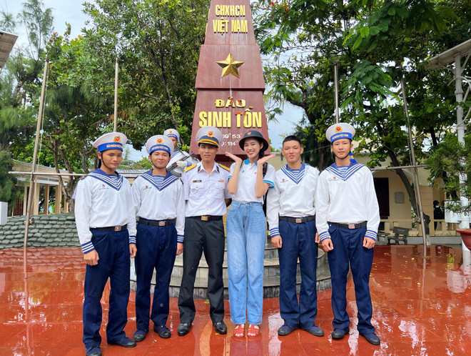 Trường Sa linh thiêng và tự hào trong trái tim hoa hậu Việt Nam ảnh 3