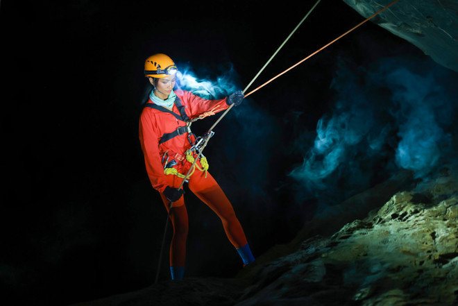 Thử thách 4 ngày 3 đêm thám hiểm tuyệt tác hang động Tú Làn ảnh 2