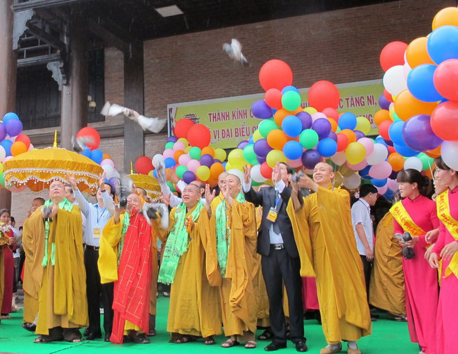 Ninh Bình tổ chức Đại lễ Phật đản năm 2016 tại chùa Bái Đính ảnh 1