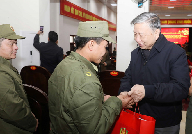 ttxvn_dai tuong to lam 2.jpg