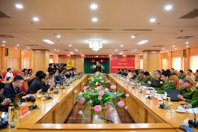 Bộ Công an cảnh báo các thủ đoạn gọi điện thoại để lừa đảo ảnh 1