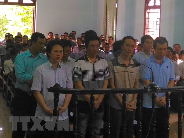 Khởi tố 3 lãnh đạo doanh nghiệp vận tải về hành vi đưa hối lộ ảnh 1