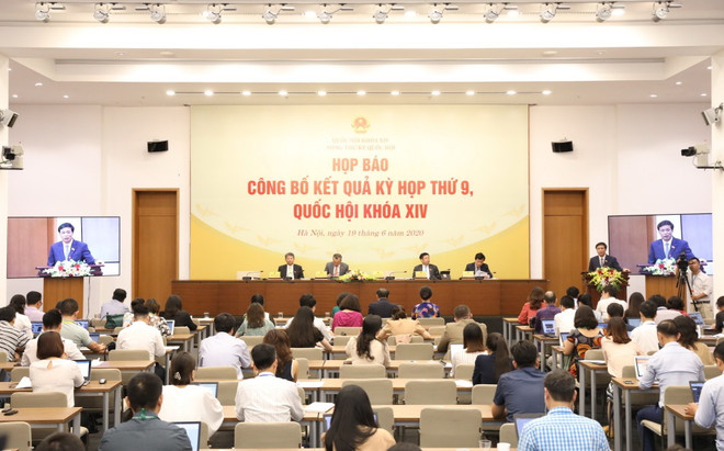 Lấy ý kiến đại biểu về việc tiếp tục hình thức họp Quốc hội trực tuyến ảnh 2