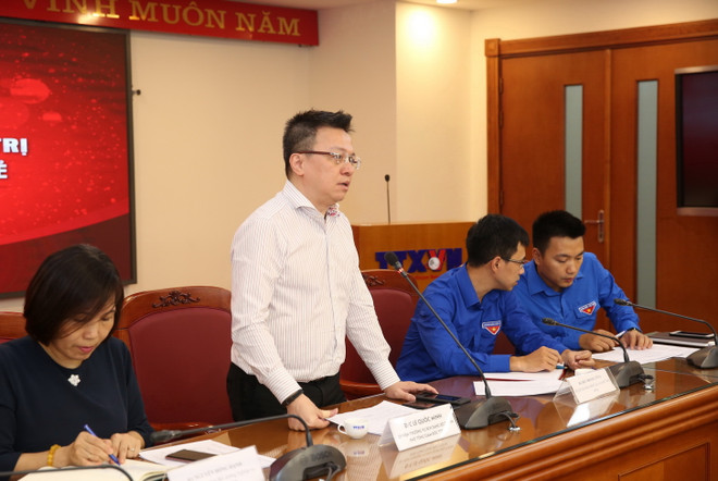 Phó Tổng giám đốc Thông tấn xã Việt Nam Lê Quốc Minh dự và phát biểu tại hội thảo. (Ảnh: Dương Giang/TTXVN) Nâng cao bản lĩnh chính trị của nhà báo trẻ Khối các cơ quan TW ảnh 1