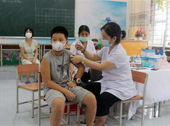 Ngày 28/8, cả nước có 1.705 ca mắc mới COVID-19 và 1 ca tử vong ảnh 1