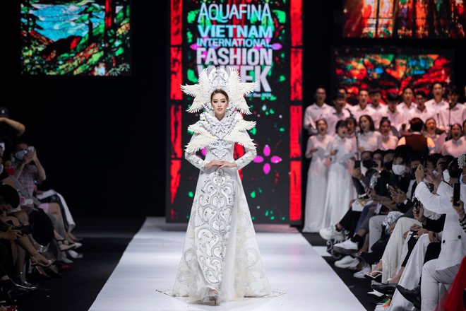 Khi nghệ thuật và di sản Việt cùng hội tụ trong thời trang ảnh 2