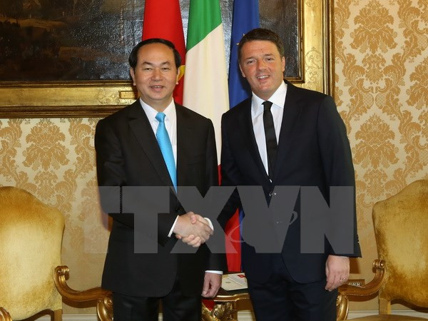 Chủ tịch nước Trần Đại Quang hội kiến với Thủ tướng Italy Matteo Renzi. (Ảnh: Nhan Sáng/TTXVN) Kết quả chuyến thăm Italy của Chủ tịch nước Trần Đại Quang ảnh 1