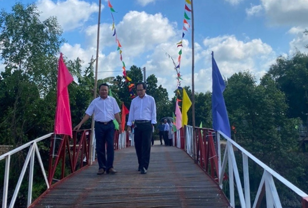 Tân Hiệp Phát khánh thành cây cầu thứ 7, hỗ trợ người dân Tiền Giang ảnh 3