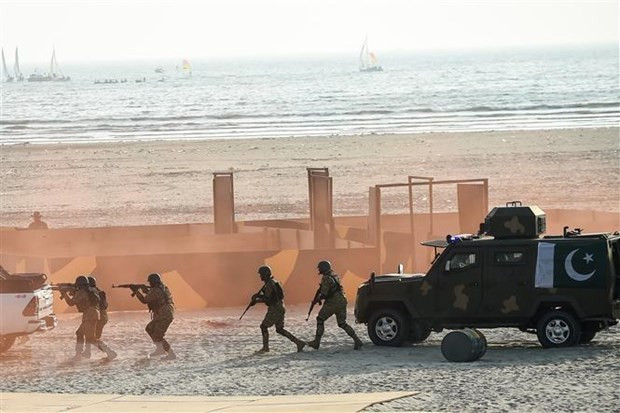 Tấn công khủng bố căn cứ quân sự Pakistan, nhiều binh sỹ bị thiệt mạng ảnh 1