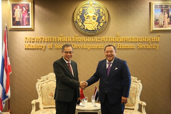 Việt Nam sẵn sàng cùng Thái Lan giải quyết vấn nạn buôn bán người ảnh 1
