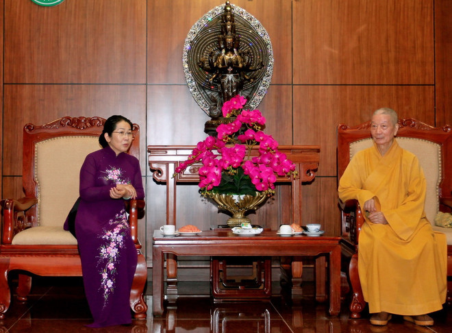 Lãnh đạo Thành phố Hồ Chí Minh thăm, chúc mừng Đại lễ Phật đản ảnh 1