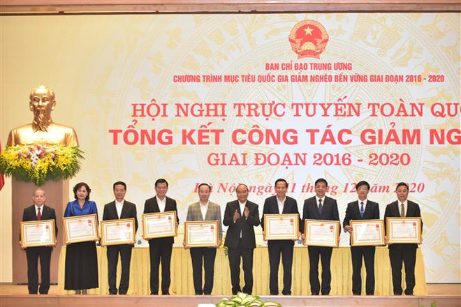 Thủ tướng: Giảm nghèo là công việc 'cả trí tuệ và trái tim' ảnh 2