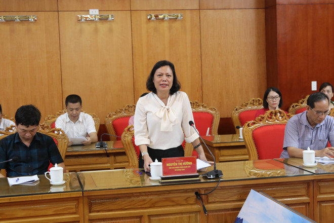 Bà Nguyễn Thị Hường, Phó Chủ nhiệm Ủy ban Biên giới Quốc gia (Bộ Ngoại giao), trưởng đoàn công tác phát biểu tại cuộc làm việc. (Ảnh: Quang Duy/TTXVN) ttxvn_phan ban viet nam 3.jpg