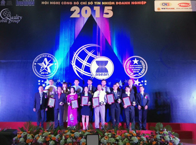 Công bố và trao chứng nhận Chỉ số tín nhiệm doanh nghiệp 2015 ảnh 1