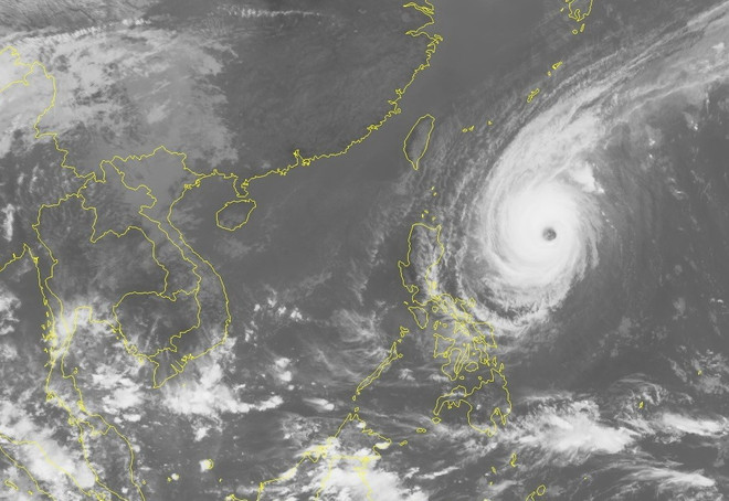 Philippines chuẩn bị đương đầu với siêu bão mạnh nhất trong năm ảnh 1